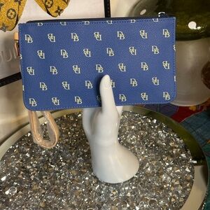 NWOT Dooney & Bourke Signature Skinny Keychain Wristlet. Retail $123.00